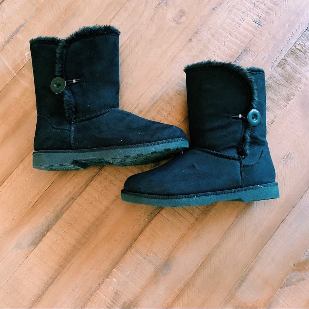 SO | Women’s Black Boots Size 8